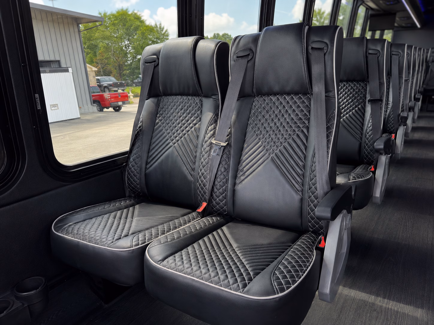 airport transfer buses for wedding guests flying into dca iad or bwi