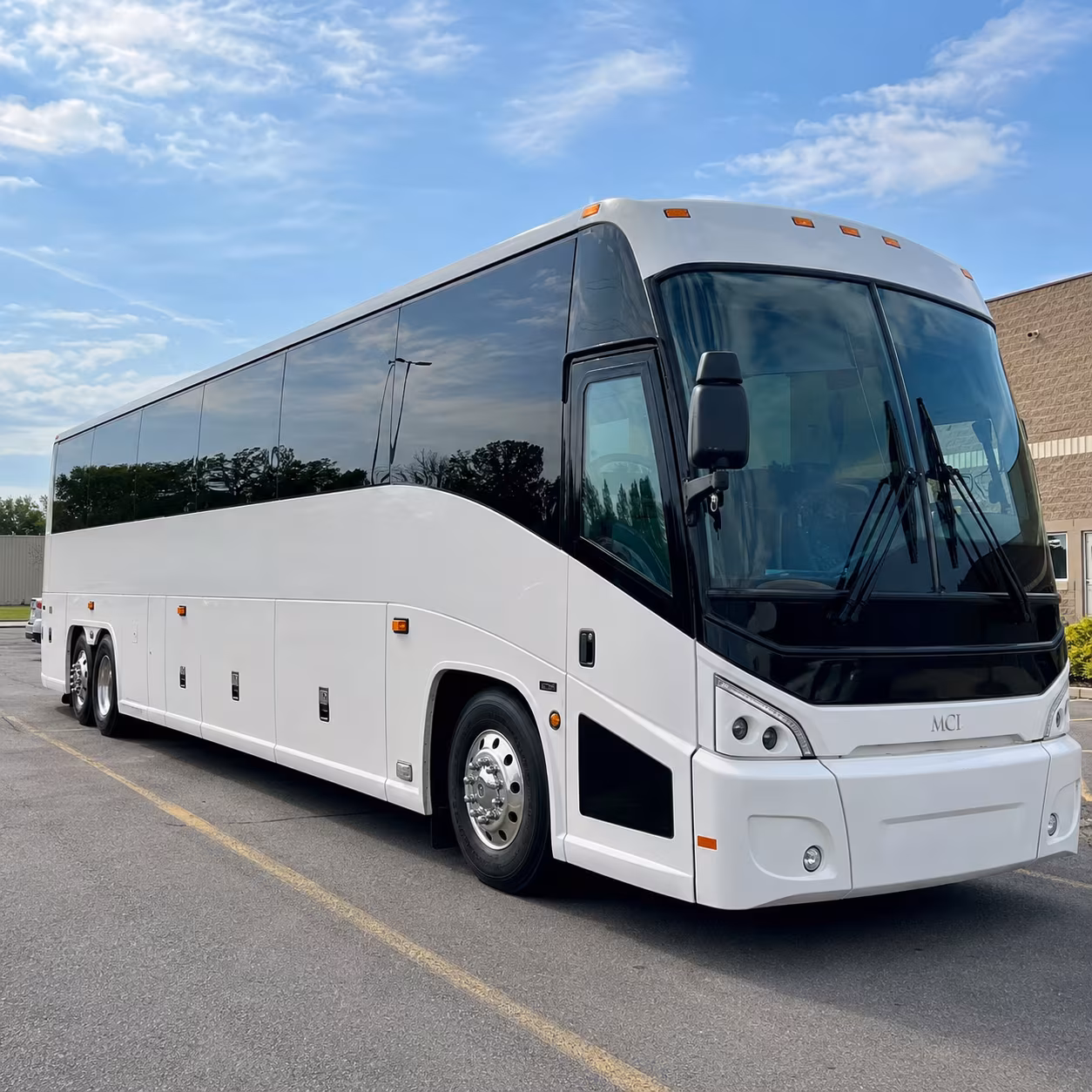 charter bus services for alexandria employers near the capital beltway