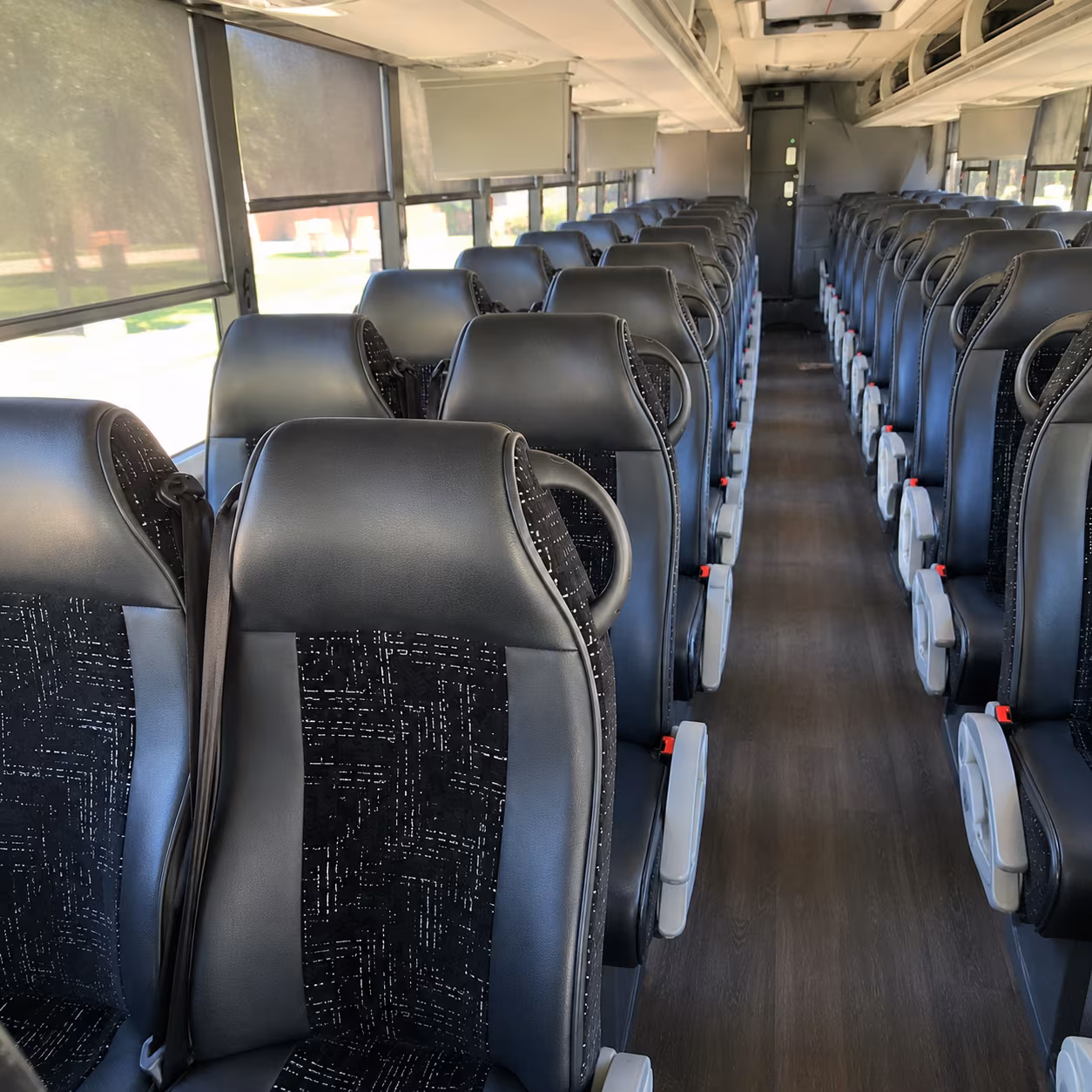 charter buses to the walter e washington convention center and gaylord national