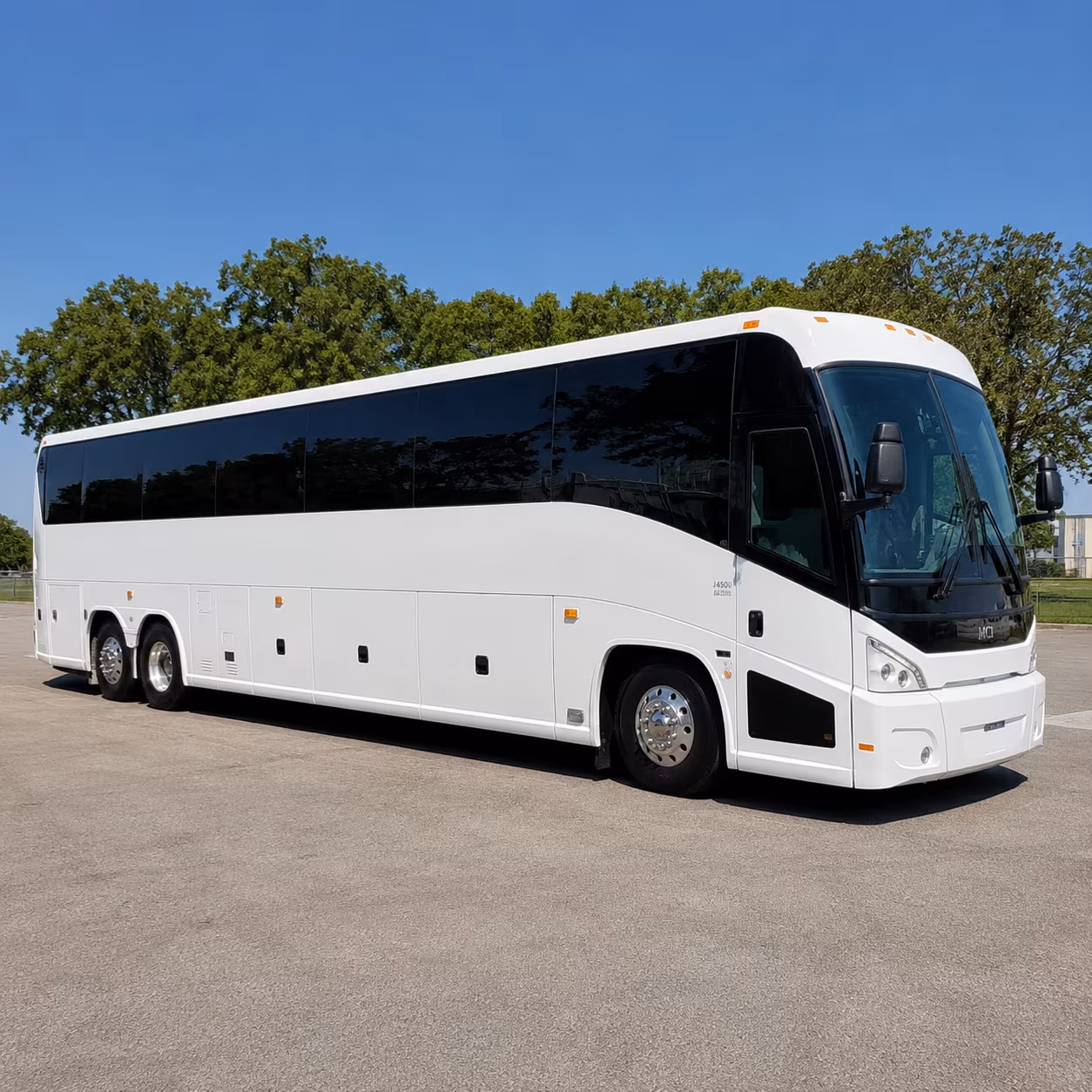 employee shuttle buses for the eisenhower avenue and carlyle district corridor